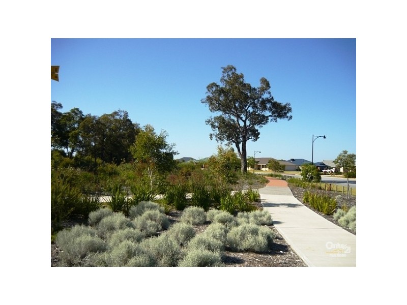 8 Woodstock Turn, Ravenswood WA 6208