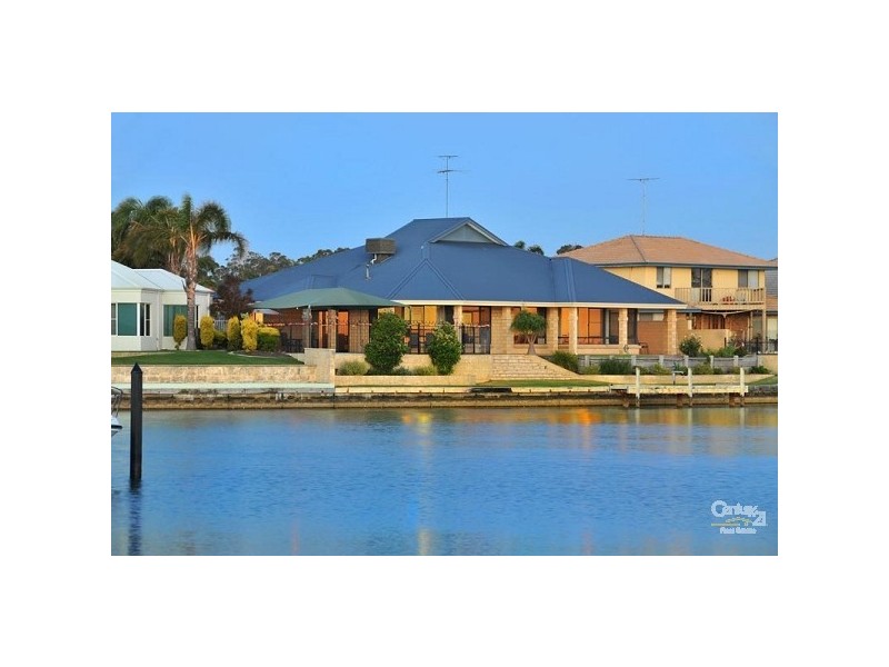 33 Warren Place, Dudley Park WA 6210