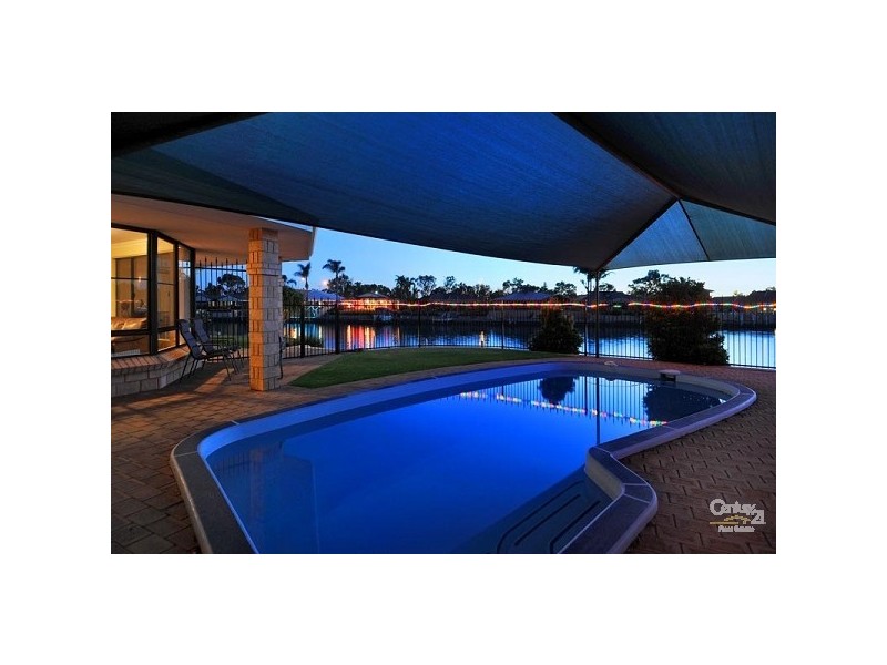 33 Warren Place, Dudley Park WA 6210
