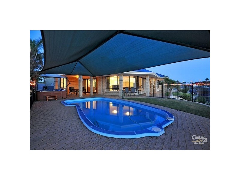 33 Warren Place, Dudley Park WA 6210