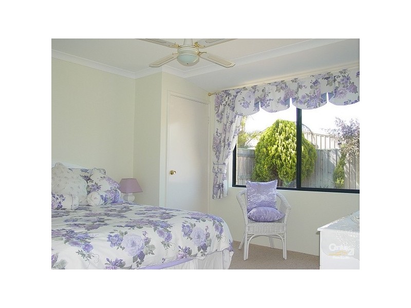 12 Castaway Cove, Halls Head WA 6210