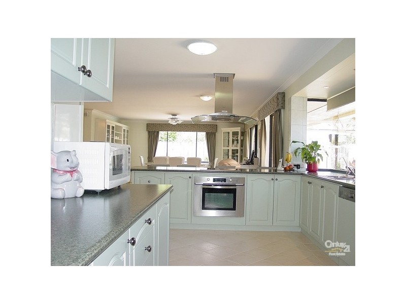 12 Castaway Cove, Halls Head WA 6210