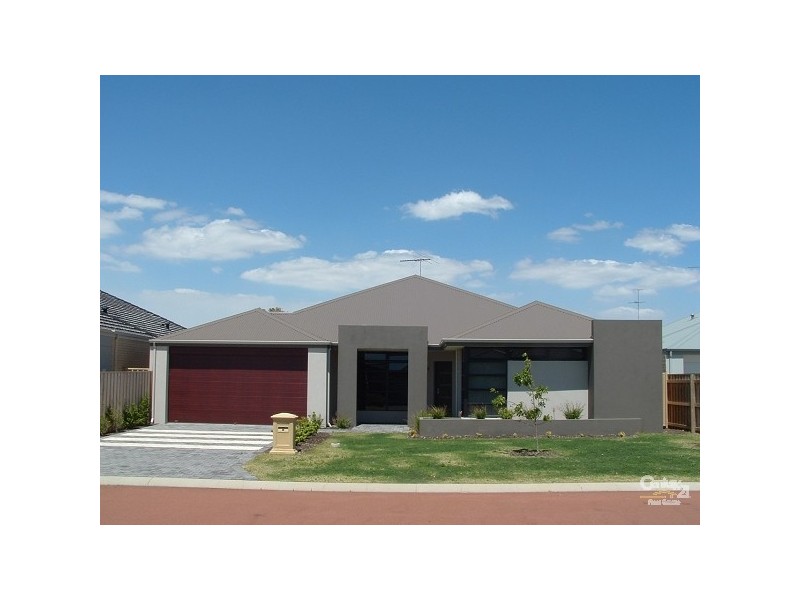 5 Scarab Court, Halls Head WA 6210