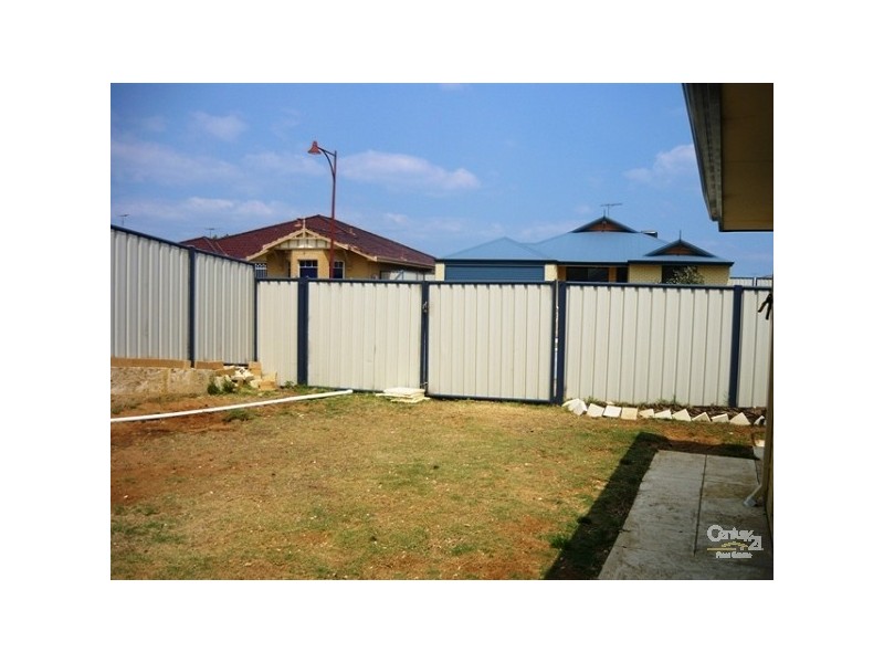 2 Caslano Road, Meadow Springs WA 6210