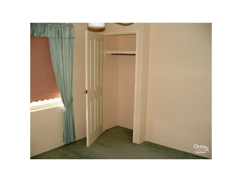 10 Hotspur Way, Greenfields WA 6210