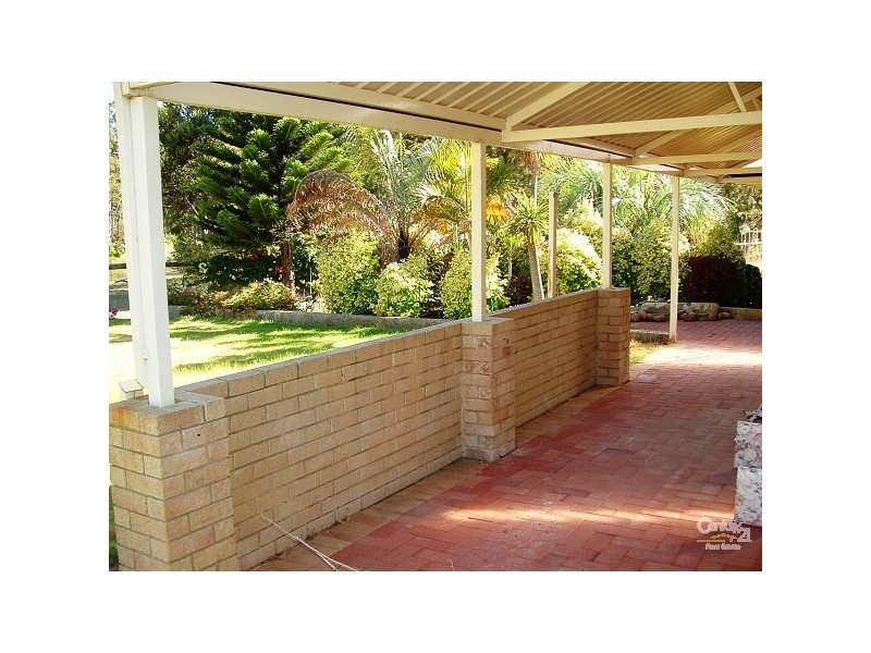 10 Hotspur Way, Greenfields WA 6210