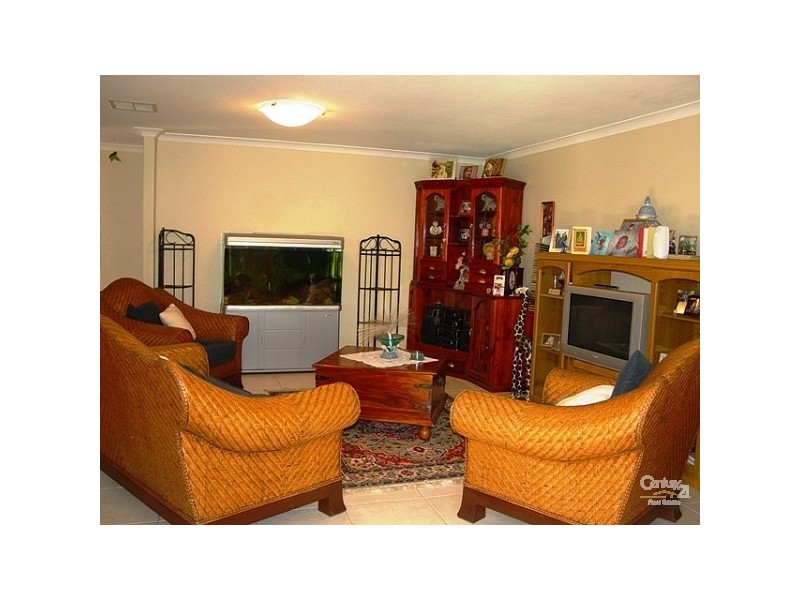 4 Newstead Close, Halls Head WA 6210