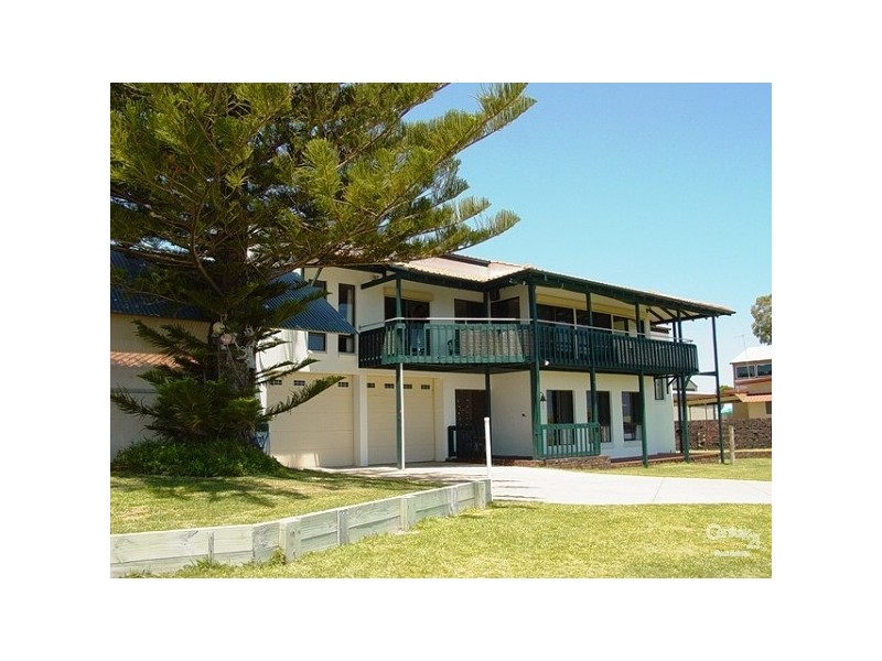 11 Pepper Street, Falcon WA 6210