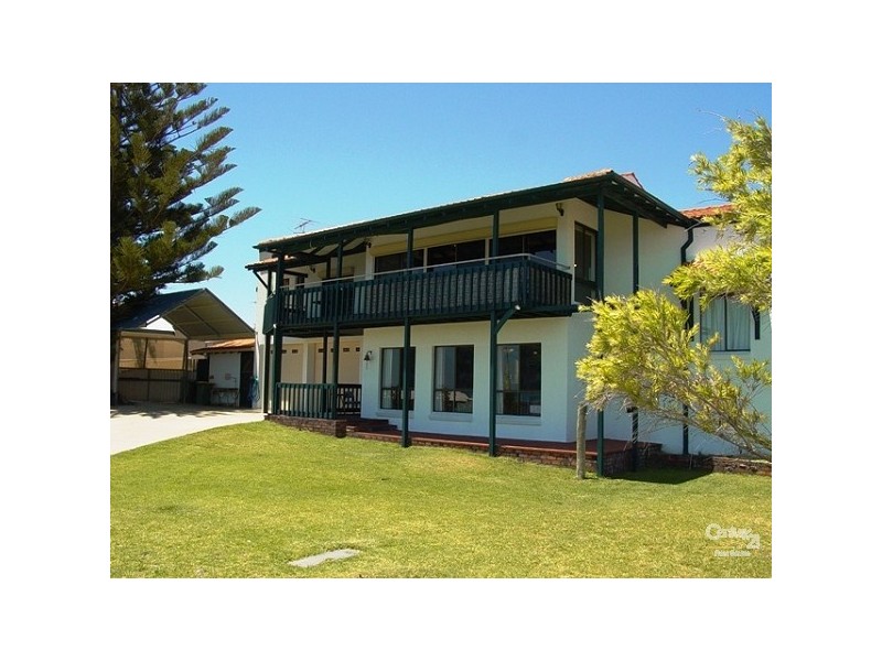 11 Pepper Street, Falcon WA 6210