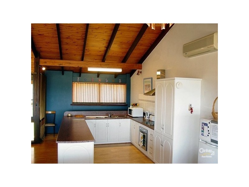 11 Pepper Street, Falcon WA 6210