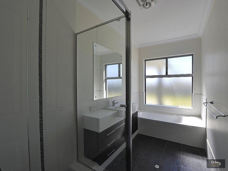 41 Tasman Loop, Dudley Park WA 6210