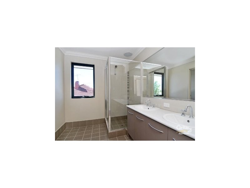 4/42 Gisbon Street, Mandurah WA 6210