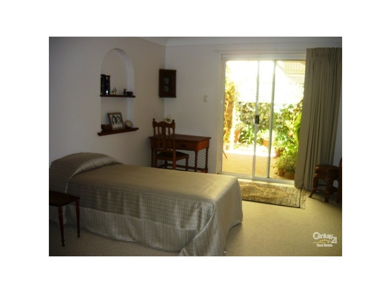 18 Carina Circle, Halls Head WA 6210
