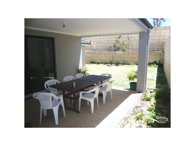 15 Bush View, Wannanup WA 6210