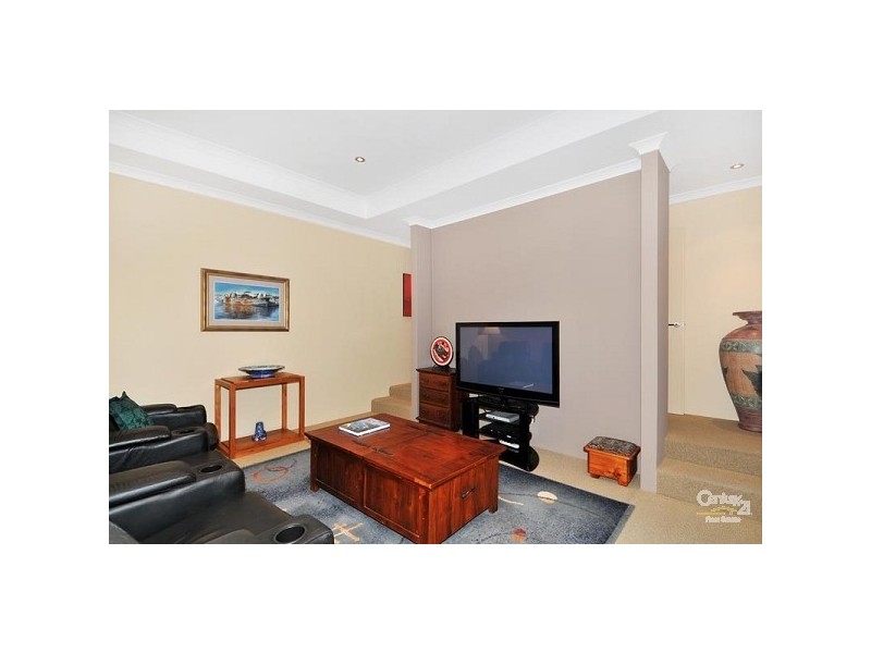 5 Dalona Parkway, Lakelands WA 6180