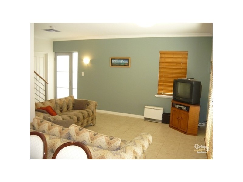Unit 3, 4 Stewart Street, Mandurah WA 6210