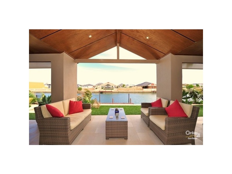 10 Gael Place, Dudley Park WA 6210