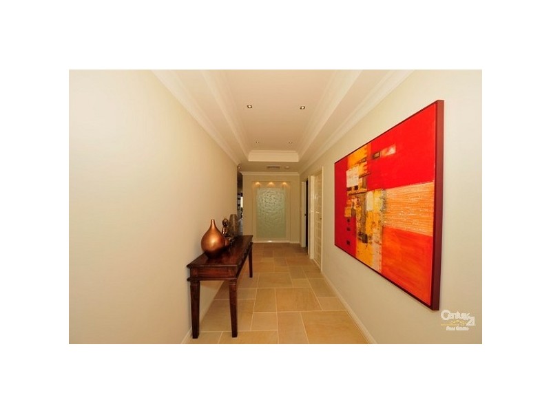 10 Gael Place, Dudley Park WA 6210