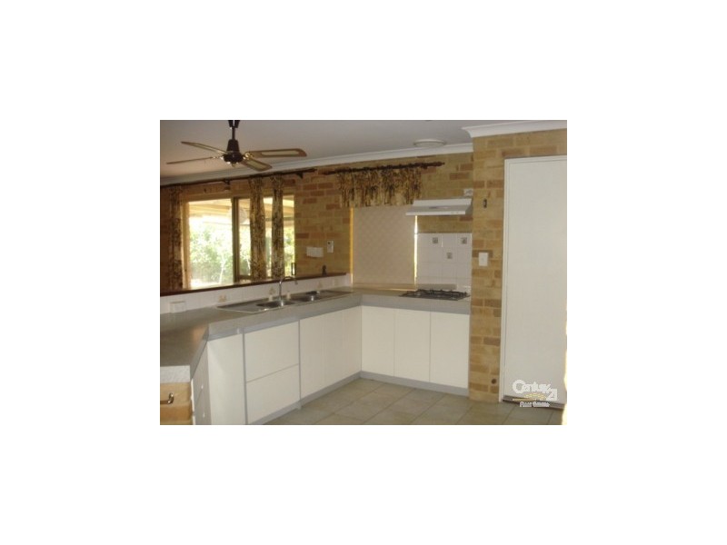 14 Inverness Drive MEADOW SPRINGS, Mandurah WA 6210