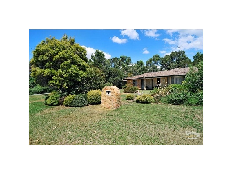8 Victoria Circle, Greenfields WA 6210
