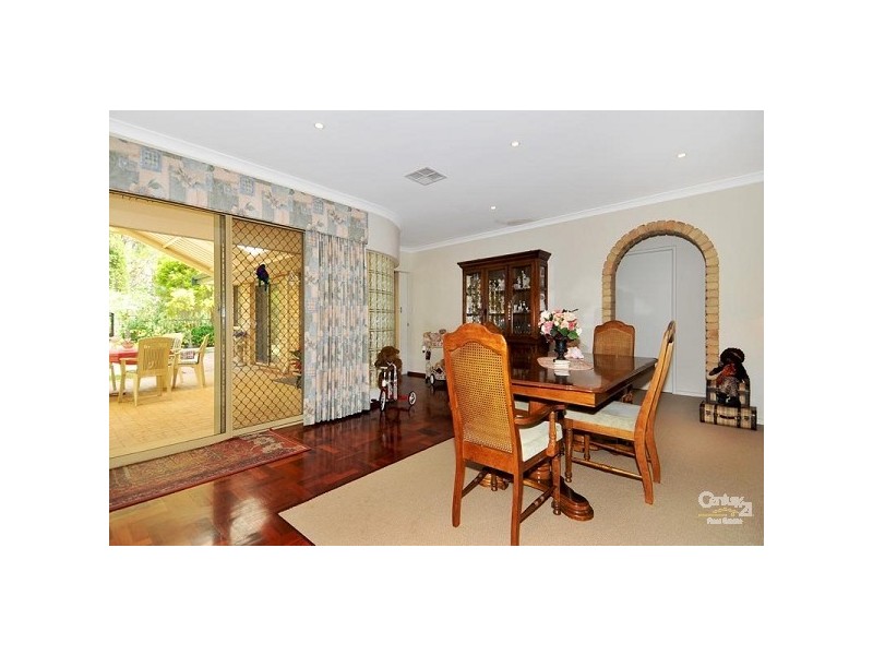 8 Victoria Circle, Greenfields WA 6210