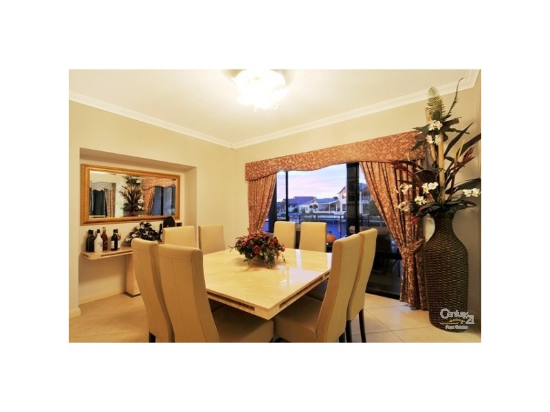 24 Leisure Way, Halls Head WA 6210