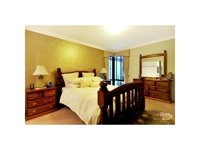 24 Leisure Way, Halls Head WA 6210