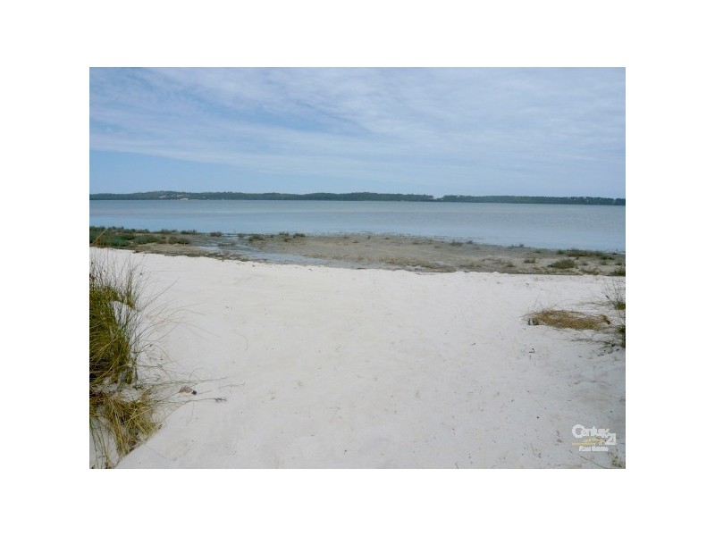 65 Pioneer Place, Birchmont WA 6214