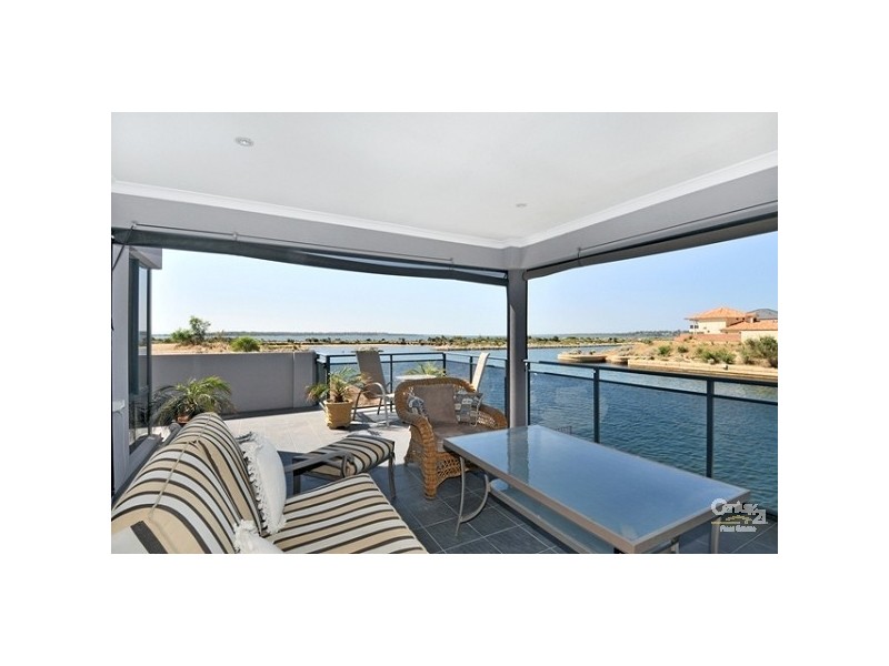 38 Sandpiper Island Retreat, Wannanup WA 6210