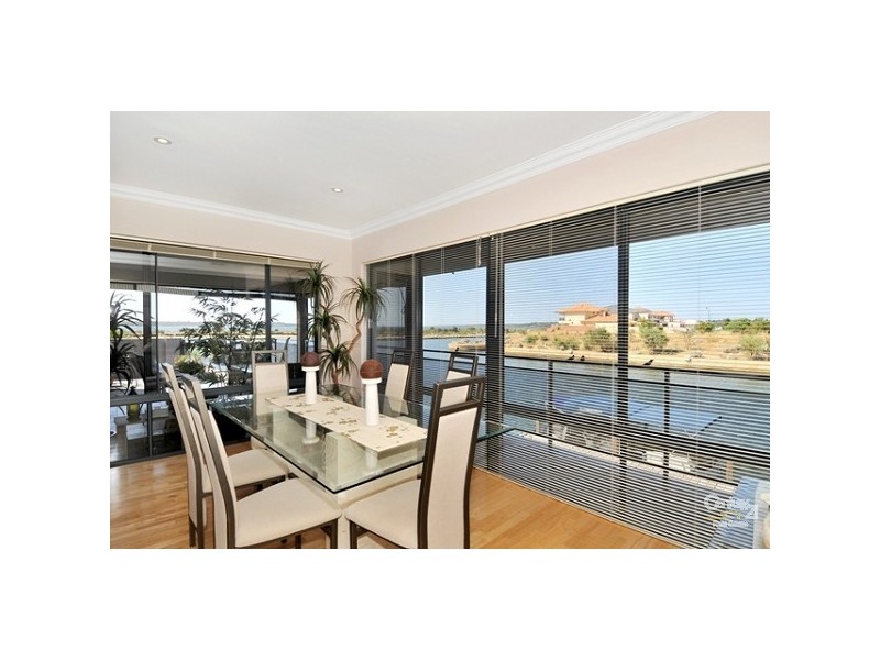 38 Sandpiper Island Retreat, Wannanup WA 6210