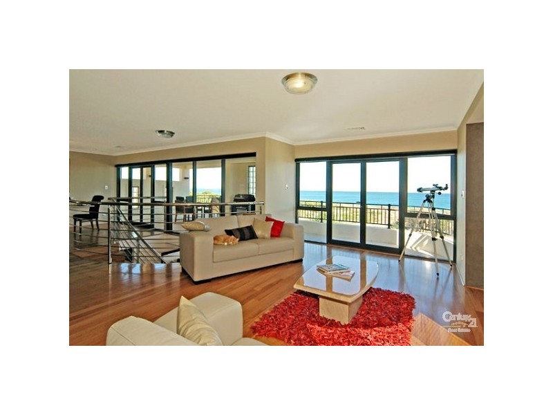 56 Boardwalk Blvd, Halls Head WA 6210