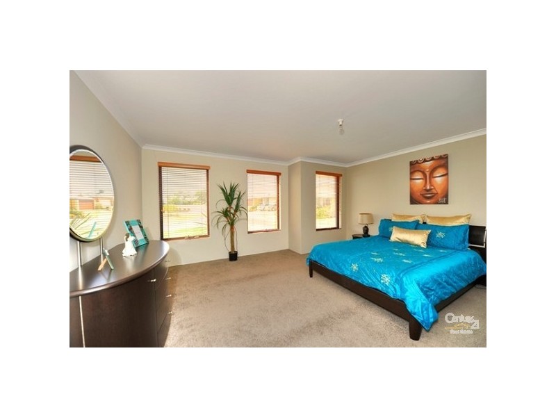 21 Albina Chase, Lakelands WA 6180