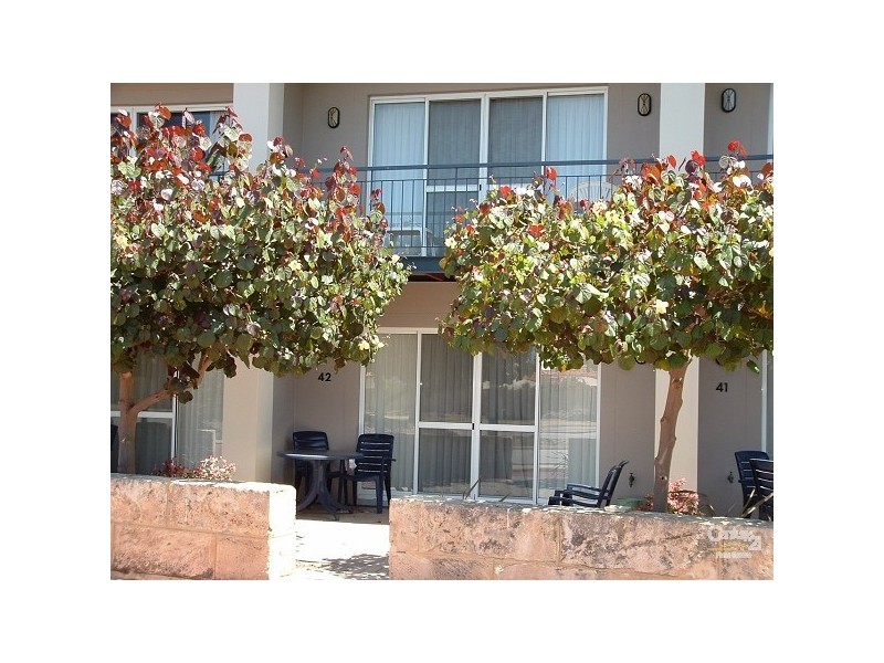 Unit 42, 20 Apollo Place, Halls Head WA 6210