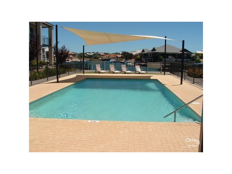 Unit 42, 20 Apollo Place, Halls Head WA 6210