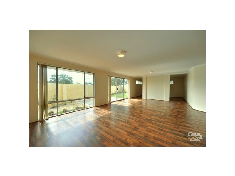 13 Boxgum Link, Wannanup WA 6210