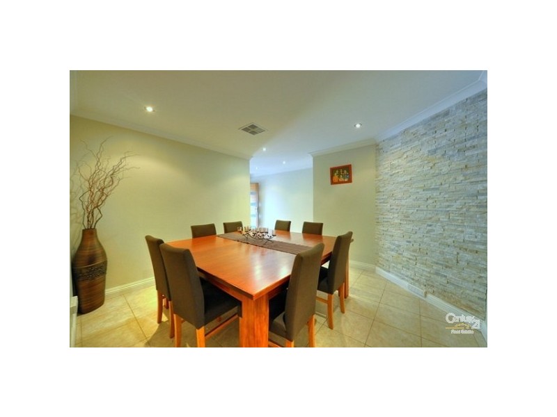 1 Hyacinth Place, Madora Bay WA 6210