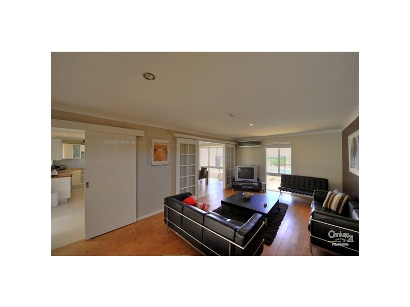 55 Orestes Street, San Remo WA 6210
