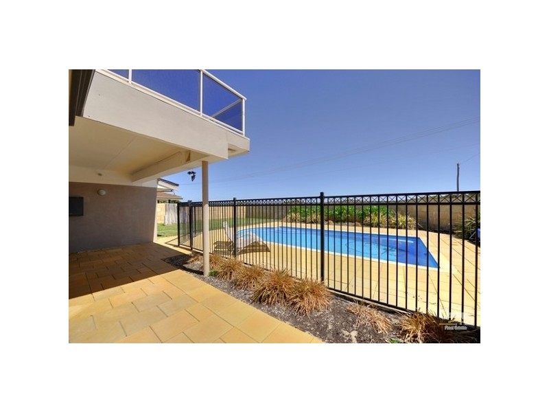 55 Orestes Street, San Remo WA 6210