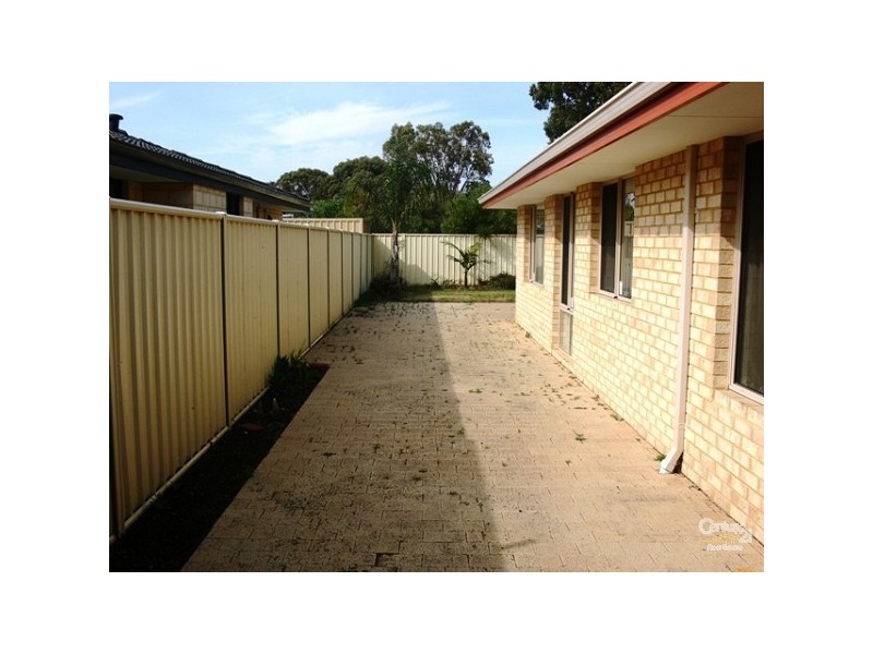 2, 36 Pentland Crescent, Dudley Park WA 6210