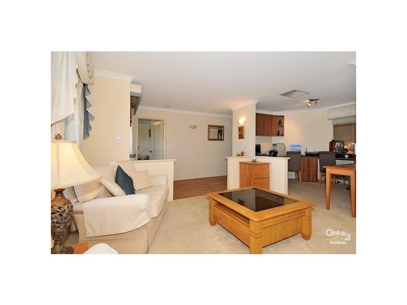 65 Newport Drive, Dudley Park WA 6210