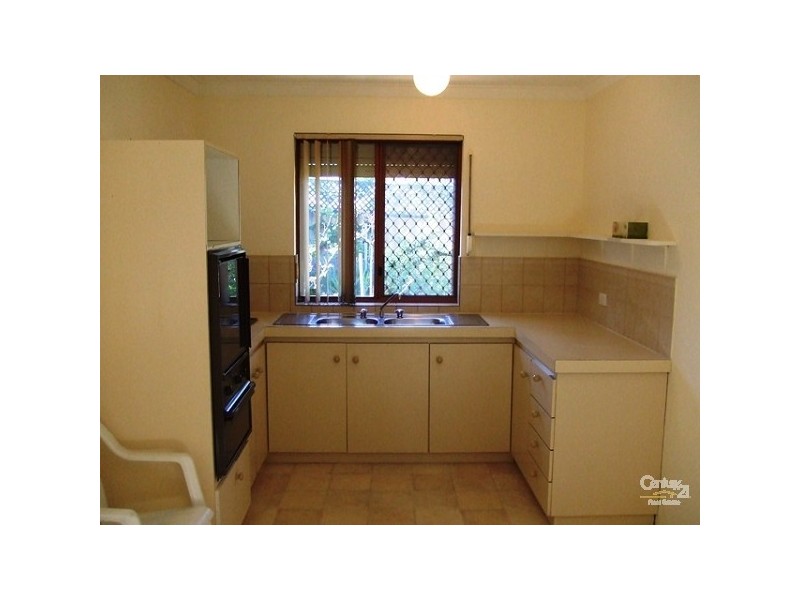 2, 27 Luckhurst Dr, Mandurah WA 6210