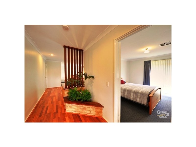 18 Seawind Drive, Silver Sands WA 6210