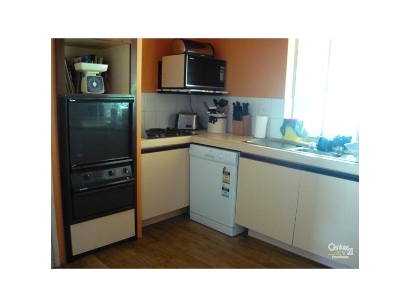 3 Kingfisher Drive, Halls Head WA 6210