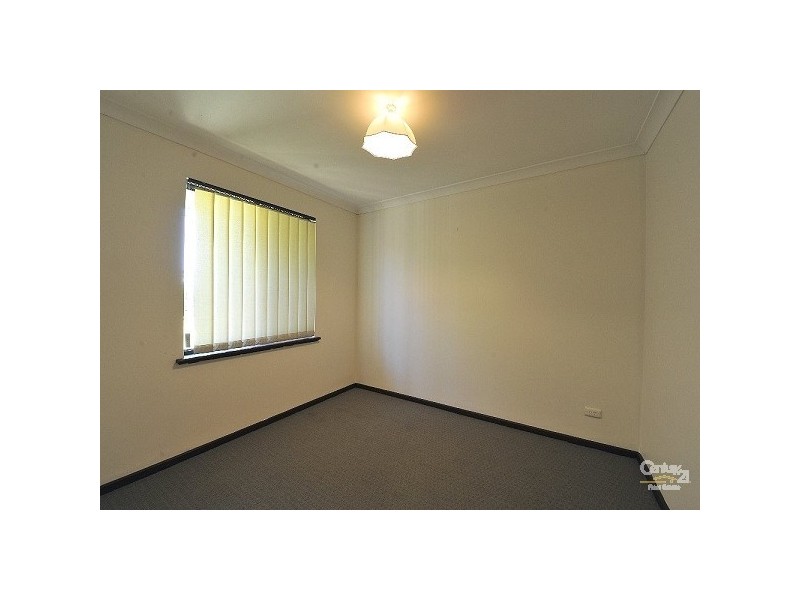 5 Kolan Close, Dudley Park WA 6210