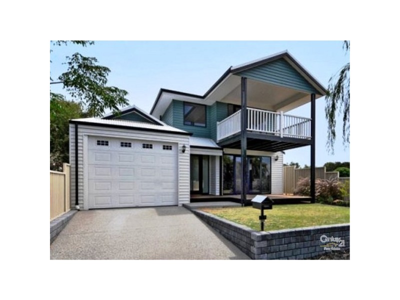 22a Queen Parade, Wannanup WA 6210