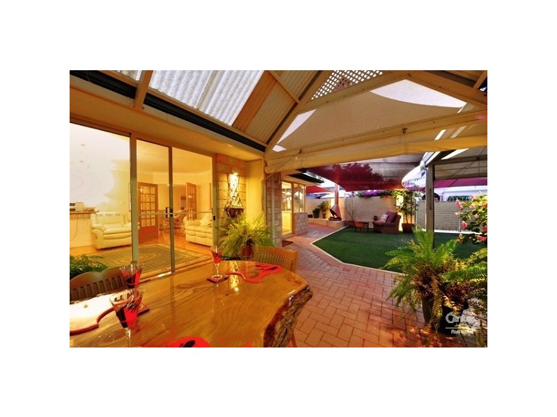 1 Carnarvon Way, Erskine WA 6210