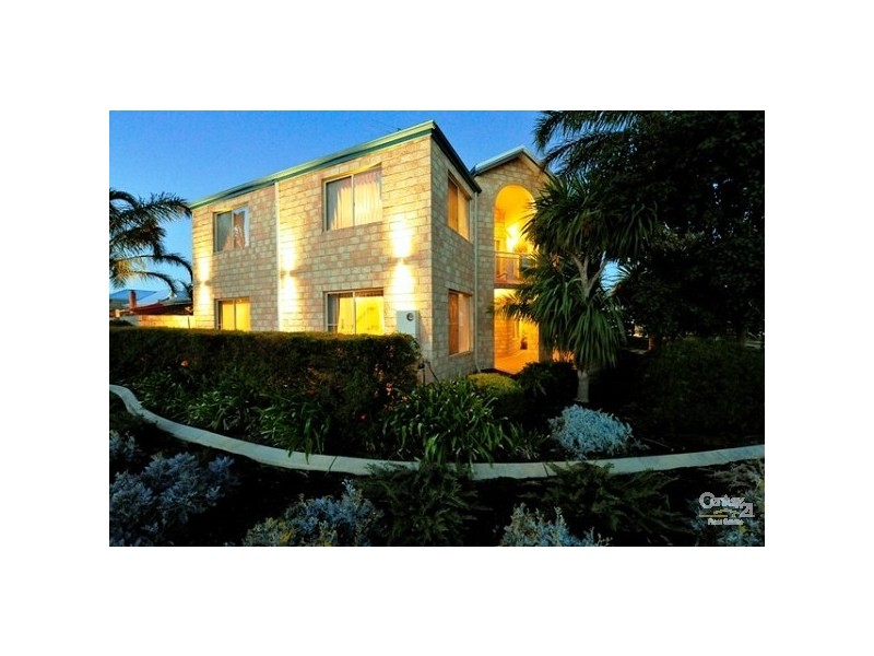 1 Carnarvon Way, Erskine WA 6210