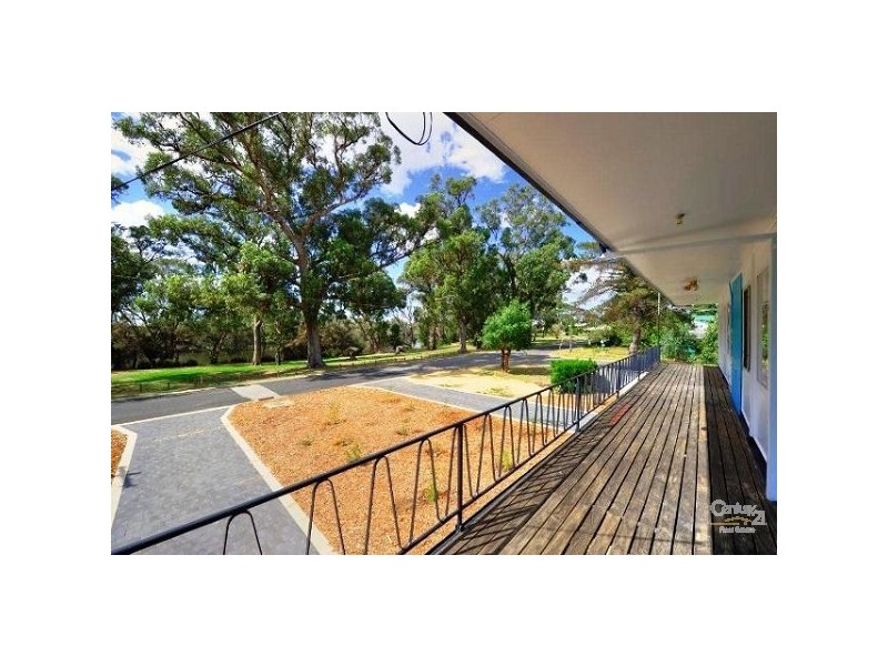11 Redcliffe Road, Riverside Gardens, Greenfields WA 6210