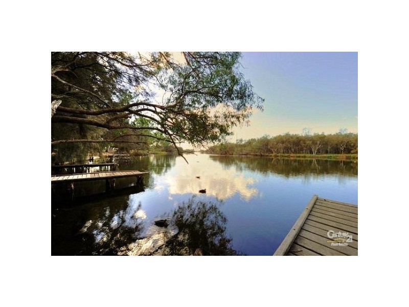 11 Redcliffe Road, Riverside Gardens, Greenfields WA 6210