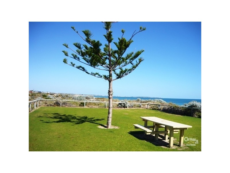 44 Madora Beach Road, Madora Bay WA 6210